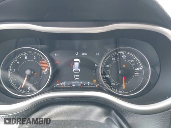 ✅ 2018 Jeep Cherokee Trailhawk • VIN: 1C4PJMBX5JD506253 • Lot: 42074040. Wystawiony na IAAI z przebiegiem 168 732 mil. Bezpłatny archiwum sprzedaży aukcyjnych z USA i szczegółowy raport historii pojazdu na DreamBid. Zdjęcie 7.