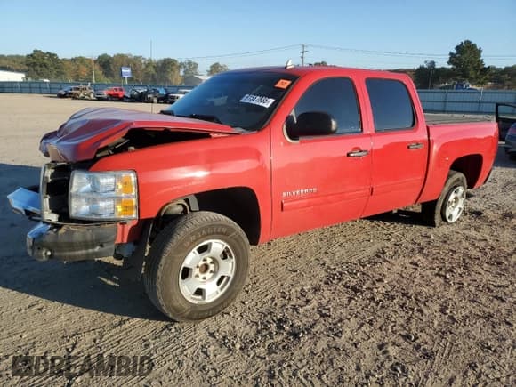 ✅ 2013 Chevrolet Silverado 1500 LS • VIN: 3GCPCREA7DG140916 • Lot: 91557835. Listed on Copart with 178,809 mi. Free auction sales archive from the USA and detailed vehicle history report at DreamBid. Image 1.