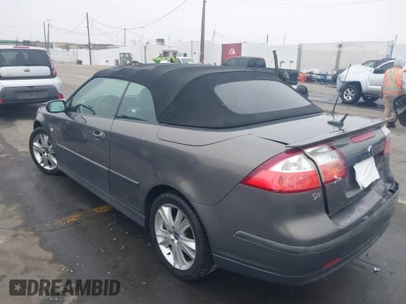 ✅ 2007 Saab 9-3 • VIN: YS3FD79Y676109823 • Lot: 41478062. Listed on IAAI with 103,812 mi. Free auction sales archive from the USA and detailed vehicle history report at DreamBid. Image 3.
