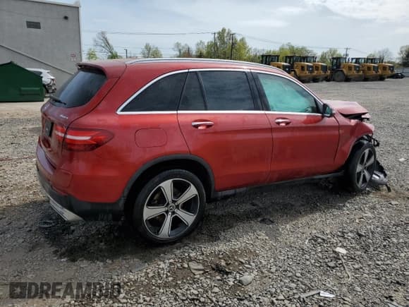 ✅ 2019 Mercedes-Benz GLC 350e • VIN: WDC0G5EB9KF626630 • Лот: 54326095. Опубликован ранее на Copart с пробегом 73 101 миль. Бесплатный доступ к архиву аукционных продаж из США и подробный отчёт об истории автомобиля на DreamBid. Изображение 3.