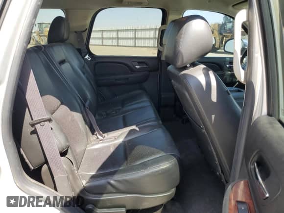 2013 Chevrolet Tahoe LTZ z VIN 1GNSKCE02DR373305, wystawiony jako Copart lot #80902065 z przebiegiem 268 880 mil mil oraz Szkoda całkowita • Salvage title. Historia ofert i sprzedaży dostępna na DreamBid. Obrazek 11.