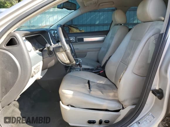 ✅ 2007 Lincoln MKZ • VIN: 3LNHM28TX7R653071 • Lot: 80404235. Wystawiony na Copart z przebiegiem 175 395 mil. Bezpłatny archiwum sprzedaży aukcyjnych z USA i szczegółowy raport historii pojazdu na DreamBid. Zdjęcie 7.