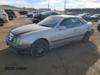 ✅ 2001 Mercedes-Benz CLK 320/430 • VIN: WDBLK70G41T057037 • Lot: 81661884. Wystawiony na Copart z przebiegiem 63 580 mil. Bezpłatny archiwum sprzedaży aukcyjnych z USA i szczegółowy raport historii pojazdu na DreamBid. Zdjęcie 1.