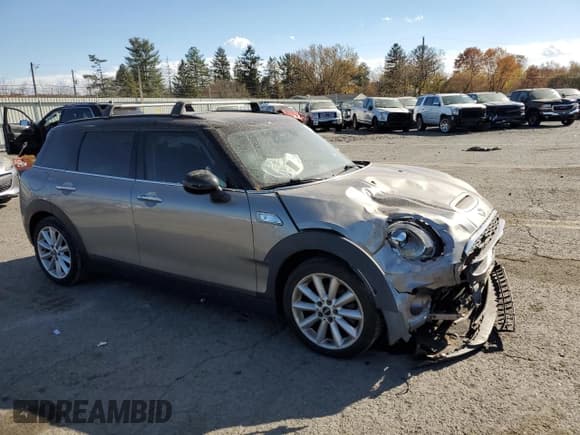 ✅ 2016 MINI Clubman S • VIN: WMWLN9C52G2B31892 • Lot: 79156704. Listed on Copart with 140,111 mi. Free auction sales archive from the USA and detailed vehicle history report at DreamBid. Image 4.