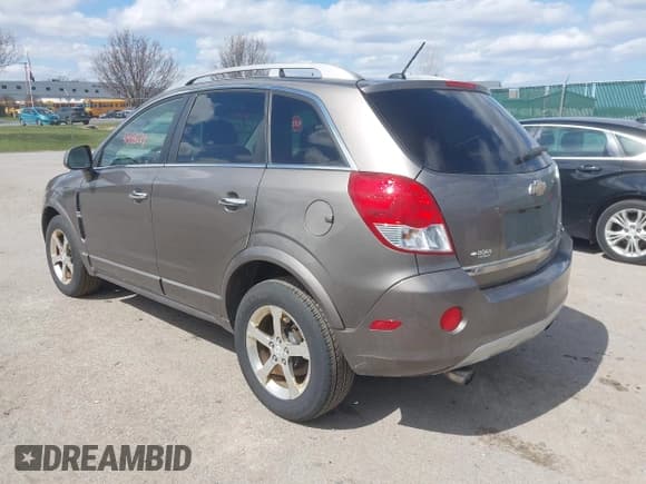 ✅ 2012 Chevrolet Captiva Sport LT • VIN: 3GNAL3E56CS616520 • Lot: 41998221. Wystawiony na IAAI z przebiegiem 113 756 mil. Bezpłatny archiwum sprzedaży aukcyjnych z USA i szczegółowy raport historii pojazdu na DreamBid. Zdjęcie 3.