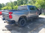✅ 2021 Chevrolet Silverado 1500 Custom Trail Boss • VIN: 1GCPYCEFXMZ215375 • Lot: 42532242. Wystawiony na IAAI z przebiegiem 190 632 mil. Bezpłatny archiwum sprzedaży aukcyjnych z USA i szczegółowy raport historii pojazdu na DreamBid. Zdjęcie 4.