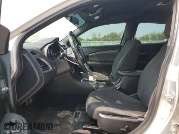 ✅ 2011 Dodge Avenger Mainstreet • VIN: 1B3BD1FB6BN557028 • Лот: 70145894. Опубликован ранее на Copart с пробегом 242 568 миль. Бесплатный доступ к архиву аукционных продаж из США и подробный отчёт об истории автомобиля на DreamBid. Изображение 7.