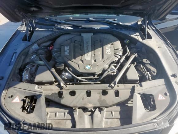 ✅ 2015 BMW 7 Series 750i xDrive • VIN: WBAYB6C50FD965723 • Lot: 62612605. Listed on Copart with 158,893 mi. Free auction sales archive from the USA and detailed vehicle history report at DreamBid. Image 11.