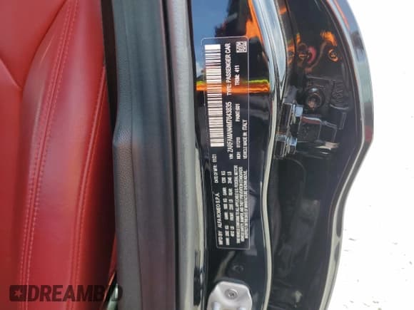 ✅ 2021 Alfa Romeo Giulia • VIN: ZARFAMAN4M7643835 • Lot: 69296745. Listed on Copart with 46,090 mi. Free auction sales archive from the USA and detailed vehicle history report at DreamBid. Image 12.