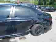 2022 Toyota Camry SE z VIN 4T1T11AK0NU044270, wystawiony jako IAAI lot #42805286 z przebiegiem 49 468 mil mil oraz . Historia ofert i sprzedaży dostępna na DreamBid. Obrazek 6.