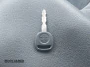 ✅ 2006 GMC Envoy SLE • VIN: 1GKDT13S662184583 • Lot: 42822019. Listed on IAAI with 152,023 mi. Free auction sales archive from the USA and detailed vehicle history report at DreamBid. Image 11.