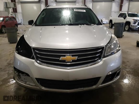 ✅ 2014 Chevrolet Traverse LT • VIN: 1GNKRHKD0EJ278404 • Lot: 85094224. Wystawiony na Copart z przebiegiem 151 733 mil. Bezpłatny archiwum sprzedaży aukcyjnych z USA i szczegółowy raport historii pojazdu na DreamBid. Zdjęcie 5.