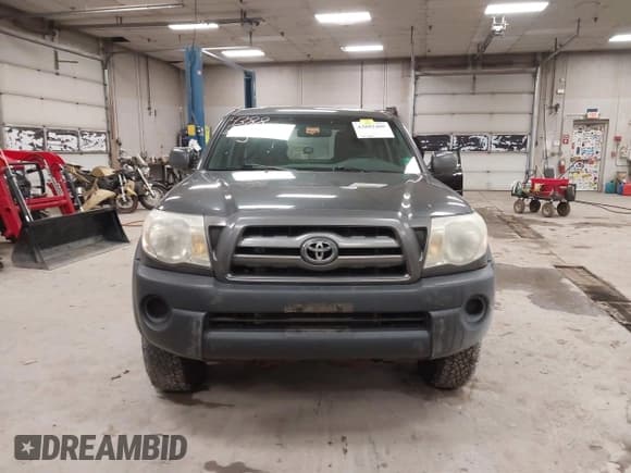 ✅ 2010 Toyota Tacoma • VIN: 5TEUX4EN4AZ686537 • Lot: 43882409. Listed on IAAI with 154,906 mi. Free auction sales archive from the USA and detailed vehicle history report at DreamBid. Image 12.