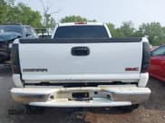 ✅ 2006 Chevrolet Silverado 2500HD LT3 • VIN: 1GCHK23D06F160988 • Лот: 42415980. Опубликован ранее на IAAI с пробегом 306 451 миль. Бесплатный доступ к архиву аукционных продаж из США и подробный отчёт об истории автомобиля на DreamBid. Изображение 16.