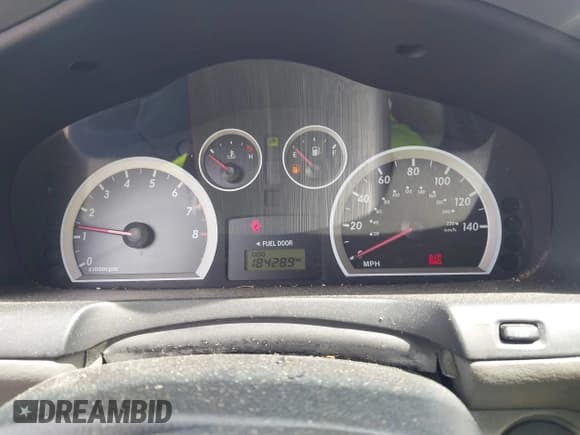 ✅ 2005 Hyundai Santa Fe GLS • VIN: KM8SC13DX5U878762 • Lot: 42255565. Listed on IAAI with 184,289 mi. Free auction sales archive from the USA and detailed vehicle history report at DreamBid. Image 7.