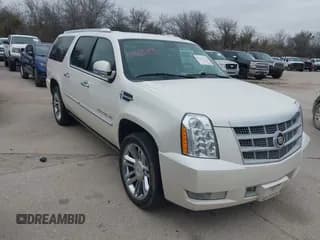 ✅ 2013 Cadillac Escalade ESV Platinum Edition • VIN: 1GYS3KEFXDR364642 • Лот: 41432876. Опубликован ранее на IAAI с пробегом 275 460 миль. Бесплатный доступ к архиву аукционных продаж из США и подробный отчёт об истории автомобиля на DreamBid. Изображение 1.