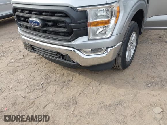 ✅ 2022 Ford F-150 XL • VIN: 1FTMF1CB5NKE00263 • Lot: 43329294. Listed on IAAI with 20,222 mi. Free auction sales archive from the USA and detailed vehicle history report at DreamBid. Image 19.
