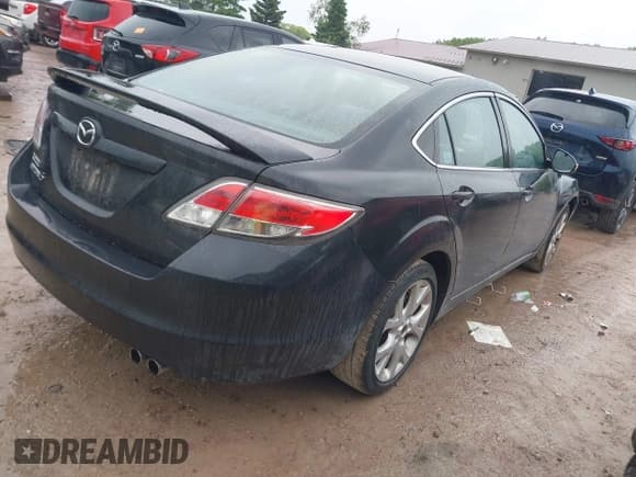 ✅ 2013 Mazda 6 i Touring Plus • VIN: 1YVHZ8EHXD5M12743 • Lot: 42365284. Wystawiony na IAAI z przebiegiem 131 900 mil. Bezpłatny archiwum sprzedaży aukcyjnych z USA i szczegółowy raport historii pojazdu na DreamBid. Zdjęcie 4.