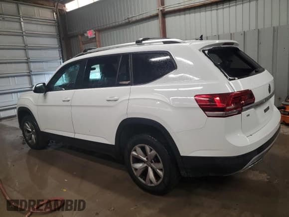 ✅ 2019 Volkswagen Atlas SE • VIN: 1V2UR2CA8KC560145 • Lot: 86464755. Listed on Copart with 116,147 mi. Free auction sales archive from the USA and detailed vehicle history report at DreamBid. Image 2.