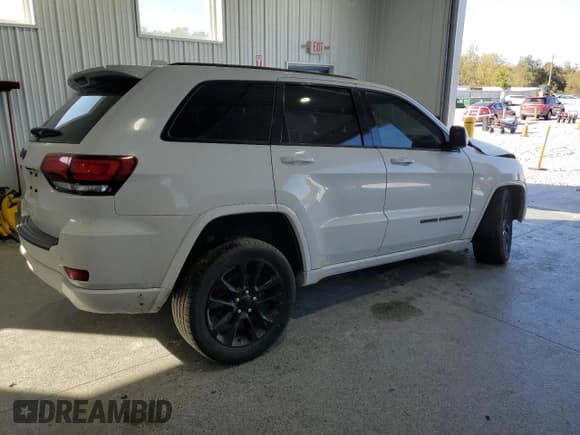 ✅ 2019 Jeep Grand Cherokee Altitude • VIN: 1C4RJFAG7KC759846 • Lot: 84902385. Wystawiony na Copart z przebiegiem 126 233 mil. Bezpłatny archiwum sprzedaży aukcyjnych z USA i szczegółowy raport historii pojazdu na DreamBid. Zdjęcie 3.