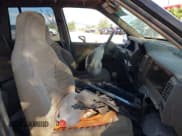 ✅ 1995 Jeep Grand Cherokee Laredo • VIN: 1J4GZ58S9SC569349 • Lot: 43305892. Listed on IAAI with 209,279 mi. Free auction sales archive from the USA and detailed vehicle history report at DreamBid. Image 5.