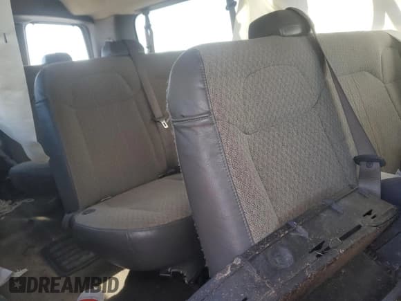 ✅ 2014 Chevrolet Express Passenger LT • VIN: 1GAZG1FG7E1159752 • Lot: 87190335. Listed on Copart with Not provided. Free auction sales archive from the USA and detailed vehicle history report at DreamBid. Image 10.