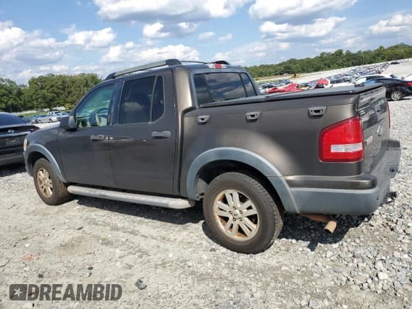 ✅ 2008 Ford Explorer Sport Trac XLT • VIN: 1FMEU31E68UA14717 • Лот: 71909534. Опубликован ранее на Copart с пробегом 265 268 миль. Бесплатный доступ к архиву аукционных продаж из США и подробный отчёт об истории автомобиля на DreamBid. Изображение 2.