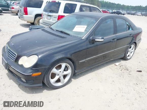 ✅ 2006 Mercedes-Benz C 230 Sport • VIN: WDBRF52H76F762025 • Lot: 42197195. Listed on IAAI with 186,275 mi. Free auction sales archive from the USA and detailed vehicle history report at DreamBid. Image 2.
