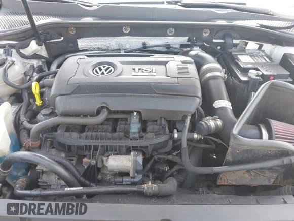 ✅ 2018 Volkswagen Golf R • VIN: WVWWF7AU3JW145244 • Lot: 42134417. Wystawiony na IAAI z przebiegiem 71 832 mil. Bezpłatny archiwum sprzedaży aukcyjnych z USA i szczegółowy raport historii pojazdu na DreamBid. Zdjęcie 10.