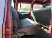 1983 Chevrolet Silverado 3500 с VIN 1GCHC33J2DS110736, выставлен на аукционе Copart как лот 56433355 с пробегом Не указан миль и Чистый • Clean title. История ставок и продаж доступна на DreamBid. Изображение 10.