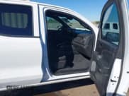 ✅ 2025 Chevrolet Colorado 2WD Work Truck • VIN: 1GCPSBEK1S1180715 • Лот: 43556828. Опубликован ранее на IAAI с пробегом 9 387 миль. Бесплатный доступ к архиву аукционных продаж из США и подробный отчёт об истории автомобиля на DreamBid. Изображение 5.