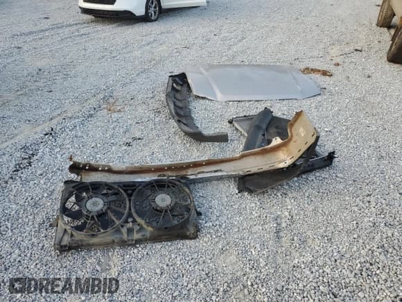 ✅ 2005 Chevrolet Silverado 1500 LS • VIN: 2GCEC13T251116577 • Лот: 77739404. Опубликован ранее на Copart с пробегом 214 491 миль. Бесплатный доступ к архиву аукционных продаж из США и подробный отчёт об истории автомобиля на DreamBid. Изображение 12.