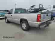 2004 Chevrolet Silverado 1500 LS z VIN 1GCEC14V04Z255175, wystawiony jako Copart lot #77254964 z przebiegiem Nie podano mil oraz Szkoda całkowita • Salvage title. Historia ofert i sprzedaży dostępna na DreamBid. Obrazek 2.