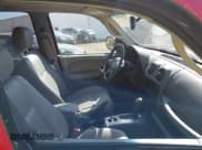 ✅ 2005 Jeep Liberty Limited • VIN: 1J4GL58K85W566284 • Lot: 42664825. Listed on IAAI with 120,538 mi. Free auction sales archive from the USA and detailed vehicle history report at DreamBid. Image 5.