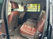 ✅ 2016 Chevrolet Suburban LTZ • VIN: 1GNSKJKC3GR100493 • Lot: 69578704. Wystawiony na Copart z przebiegiem 202 688 mil. Bezpłatny archiwum sprzedaży aukcyjnych z USA i szczegółowy raport historii pojazdu na DreamBid. Zdjęcie 9.