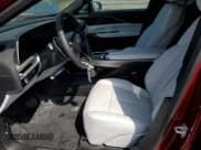 ✅ 2025 Cadillac LYRIQ Luxury • VIN: 1GYKPNRK2SZ309614 • Lot: 70589555. Listed on Copart with 571 mi. Free auction sales archive from the USA and detailed vehicle history report at DreamBid. Image 7.