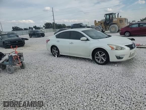 ✅ 2013 Nissan Altima SL • VIN: 1N4AL3AP1DN555398 • Lot: 82585385. Wystawiony na Copart z przebiegiem 174 474 mil. Bezpłatny archiwum sprzedaży aukcyjnych z USA i szczegółowy raport historii pojazdu na DreamBid. Zdjęcie 14.