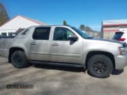 ✅ 2007 Chevrolet Avalanche LTZ • VIN: 3GNFK12357G123484 • Lot: 41881886. Listed on IAAI with 181,223 mi. Free auction sales archive from the USA and detailed vehicle history report at DreamBid. Image 14.