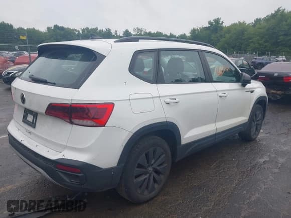 ✅ 2023 Volkswagen Taos S • VIN: 3VVDX7B24PM319835 • Лот: 42887121. Опубликован ранее на IAAI с пробегом 135 076 миль. Бесплатный доступ к архиву аукционных продаж из США и подробный отчёт об истории автомобиля на DreamBid. Изображение 4.