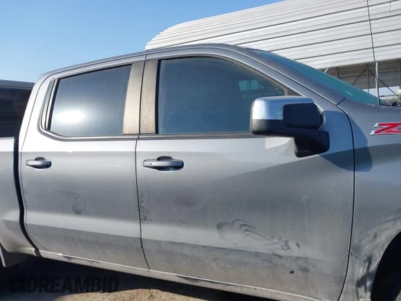 ✅ 2022 Chevrolet Silverado 1500 LT • VIN: 1GCUYDETXNZ185259 • Lot: 41872387. Listed on IAAI with 70,989 mi. Free auction sales archive from the USA and detailed vehicle history report at DreamBid. Image 13.