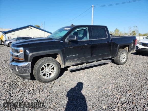 ✅ 2017 Chevrolet Silverado 1500 LT • VIN: 3GCUKRECXHG225245 • Lot: 82344055. Wystawiony na Copart z przebiegiem 142 846 mil. Bezpłatny archiwum sprzedaży aukcyjnych z USA i szczegółowy raport historii pojazdu na DreamBid. Zdjęcie 1.
