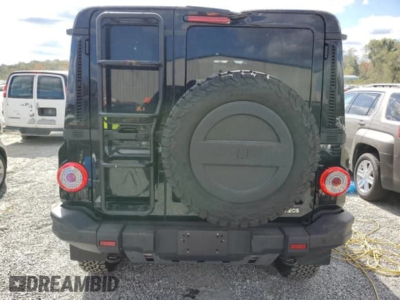 ✅ 2024 Ineos Grenadier • VIN: SC6GM1CA8RF010185 • Lot: 75724914. Listed on Copart with 3,729 mi. Free auction sales archive from the USA and detailed vehicle history report at DreamBid. Image 6.