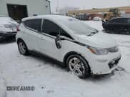 ✅ 2018 Chevrolet Bolt EV LT • VIN: 1G1FW6S02J4130163 • Lot: 87686665. Wystawiony na Copart z przebiegiem 234 469 mil. Bezpłatny archiwum sprzedaży aukcyjnych z USA i szczegółowy raport historii pojazdu na DreamBid. Zdjęcie 4.