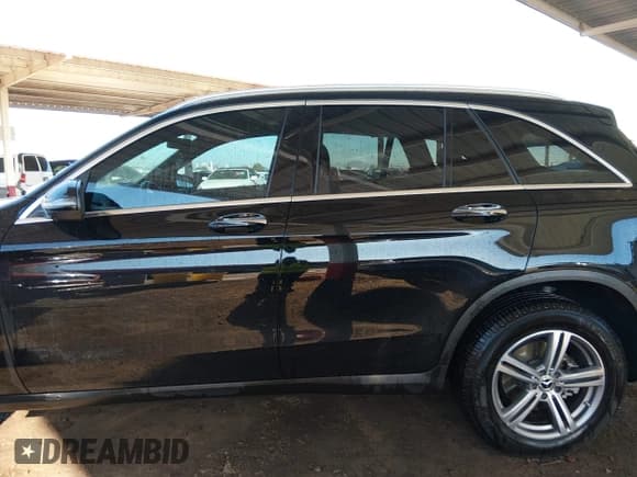 ✅ 2021 Mercedes-Benz GLC 300 • VIN: W1N0G8DB2MV275392 • Лот: 43787915. Опубликован ранее на IAAI с пробегом 78 320 миль. Бесплатный доступ к архиву аукционных продаж из США и подробный отчёт об истории автомобиля на DreamBid. Изображение 14.