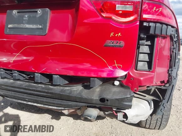 ✅ 2019 Jaguar F-Pace 25t Premium • VIN: SADCJ2GX7KA367844 • Lot: 43490679. Wystawiony na IAAI z przebiegiem 80 486 mil. Bezpłatny archiwum sprzedaży aukcyjnych z USA i szczegółowy raport historii pojazdu na DreamBid. Zdjęcie 6.