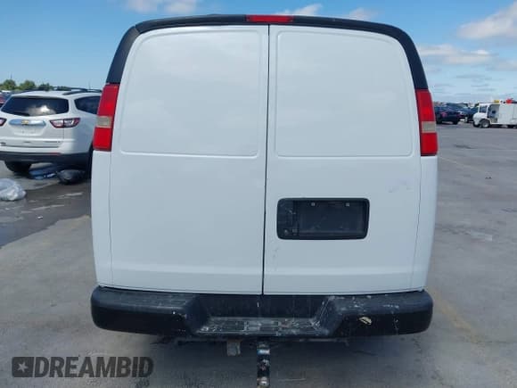 ✅ 2015 Chevrolet Express Cargo • VIN: 1GCWGGCF9F1229343 • Lot: 42333503. Listed on IAAI with 124,106 mi. Free auction sales archive from the USA and detailed vehicle history report at DreamBid. Image 16.