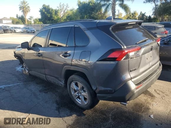 ✅ 2022 Toyota RAV4 XLE • VIN: 2T3W1RFV7NW212038 • Lot: 84959655. Listed on Copart with 44,907 mi. Free auction sales archive from the USA and detailed vehicle history report at DreamBid. Image 2.