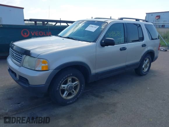 ✅ 2003 Ford Explorer XLT • VIN: 1FMZU73K13ZA23946 • Lot: 42986785. Listed on IAAI with 254,867 mi. Free auction sales archive from the USA and detailed vehicle history report at DreamBid. Image 2.
