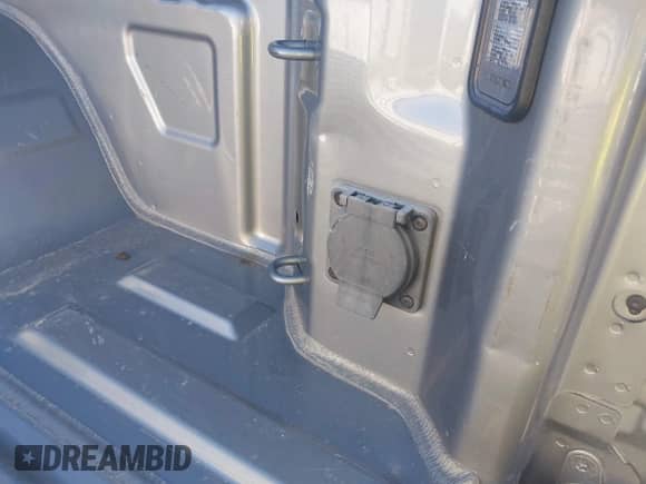 2024 Chevrolet Silverado 1500 LT с VIN 3GCPDDEK9RG261432, выставлен на аукционе IAAI как лот 43302717 с пробегом 18 579 миль миль и . История ставок и продаж доступна на DreamBid. Изображение 19.