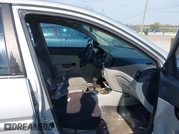 ✅ 2011 Hyundai Accent GLS • VIN: KMHCN4AC3BU608827 • Лот: 41994266. Опубликован ранее на IAAI с пробегом 226 912 миль. Бесплатный доступ к архиву аукционных продаж из США и подробный отчёт об истории автомобиля на DreamBid. Изображение 5.